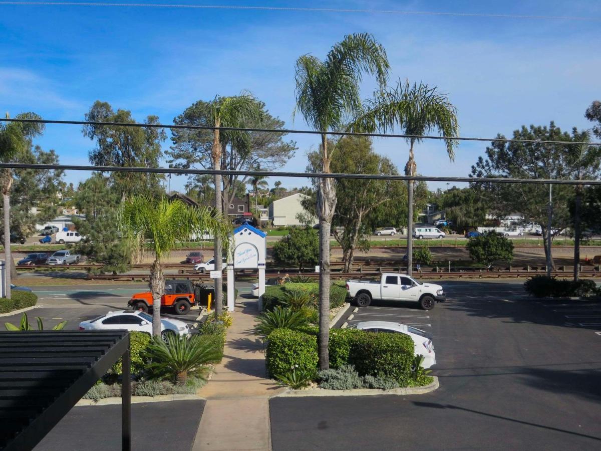 Rodeway Inn Encinitas North Exterior photo